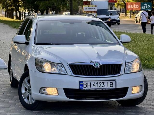 Белый Шкода Октавия, объемом двигателя 1.2 л и пробегом 167 тыс. км за 6999 $, фото 15 на Automoto.ua