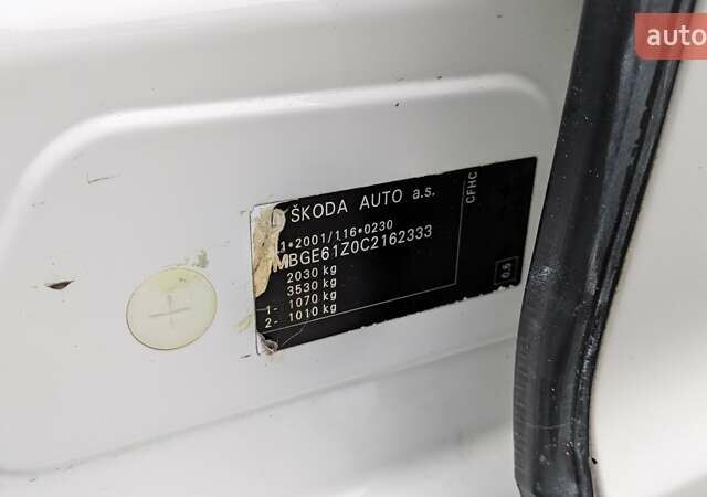 Белый Шкода Октавия, объемом двигателя 1.97 л и пробегом 275 тыс. км за 10200 $, фото 10 на Automoto.ua
