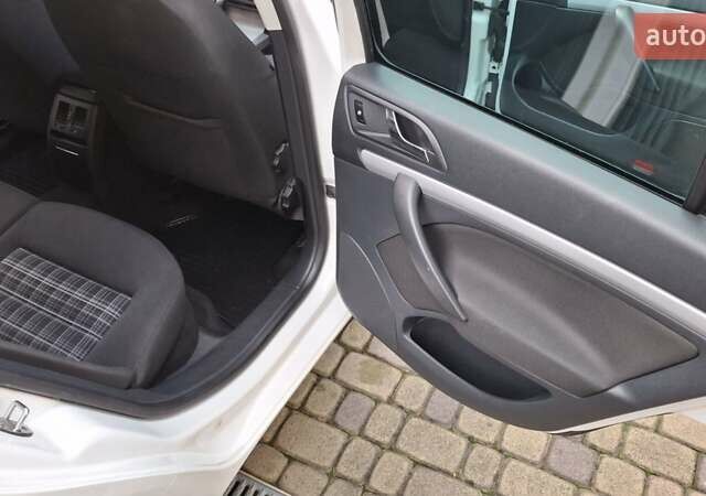Білий Шкода Октавія, об'ємом двигуна 1.39 л та пробігом 197 тис. км за 7650 $, фото 22 на Automoto.ua