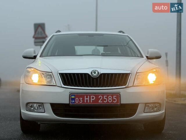 Белый Шкода Октавия, объемом двигателя 1.4 л и пробегом 179 тыс. км за 8555 $, фото 12 на Automoto.ua