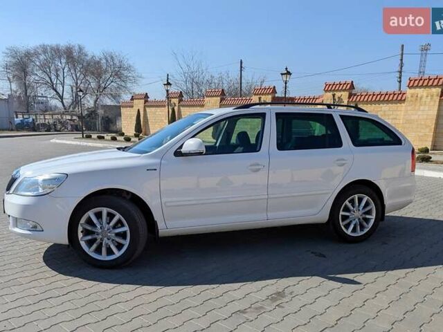 Белый Шкода Октавия, объемом двигателя 1.6 л и пробегом 178 тыс. км за 9999 $, фото 7 на Automoto.ua