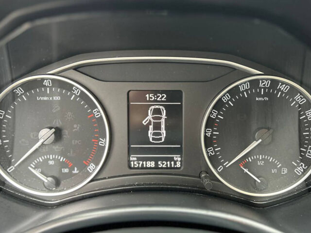 Білий Шкода Октавія, об'ємом двигуна 1.2 л та пробігом 157 тис. км за 7200 $, фото 9 на Automoto.ua