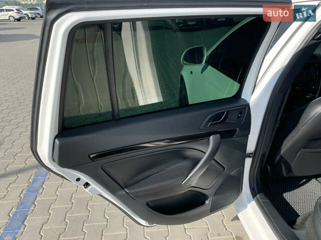 Білий Шкода Октавія, об'ємом двигуна 2 л та пробігом 246 тис. км за 12866 $, фото 34 на Automoto.ua