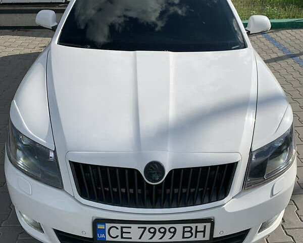 Білий Шкода Октавія, об'ємом двигуна 2 л та пробігом 246 тис. км за 12866 $, фото 5 на Automoto.ua