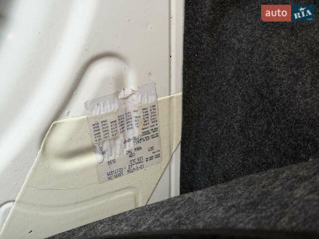 Белый Шкода Октавия, объемом двигателя 1.4 л и пробегом 179 тыс. км за 8555 $, фото 75 на Automoto.ua