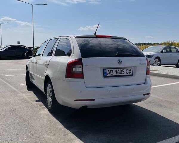 Білий Шкода Октавія, об'ємом двигуна 1.6 л та пробігом 223 тис. км за 7500 $, фото 17 на Automoto.ua