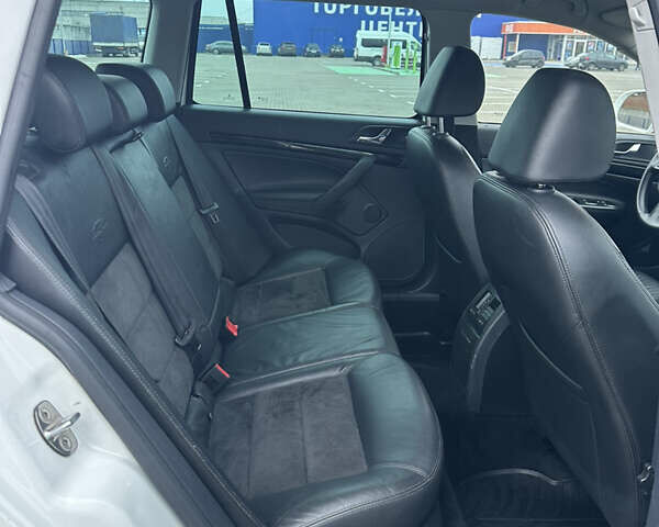 Белый Шкода Октавия, объемом двигателя 2 л и пробегом 239 тыс. км за 11900 $, фото 33 на Automoto.ua