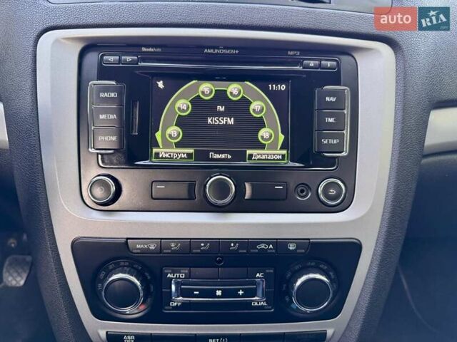 Белый Шкода Октавия, объемом двигателя 1.2 л и пробегом 167 тыс. км за 6999 $, фото 70 на Automoto.ua