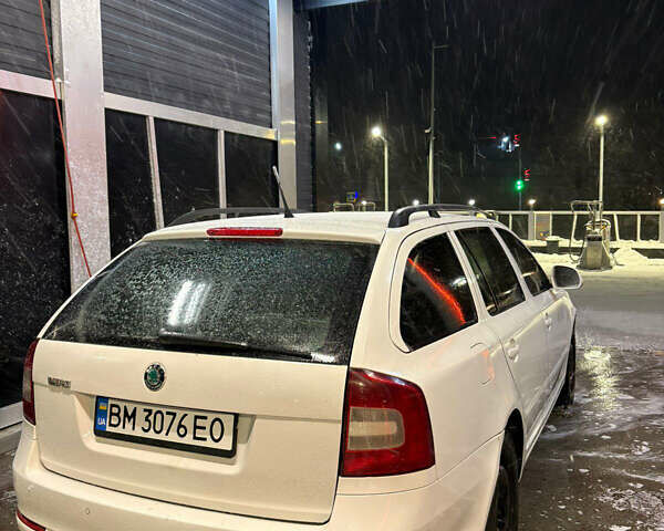 Белый Шкода Октавия, объемом двигателя 1.97 л и пробегом 331 тыс. км за 7999 $, фото 7 на Automoto.ua