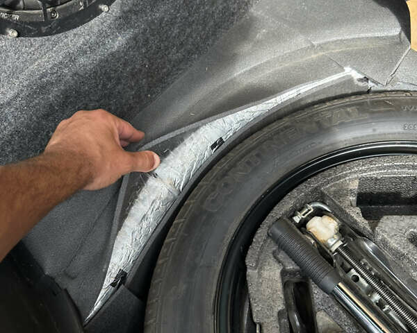 Білий Шкода Октавія, об'ємом двигуна 2 л та пробігом 246 тис. км за 12866 $, фото 38 на Automoto.ua