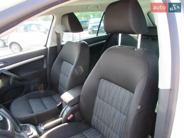 Білий Шкода Октавія, об'ємом двигуна 1.39 л та пробігом 204 тис. км за 8500 $, фото 7 на Automoto.ua