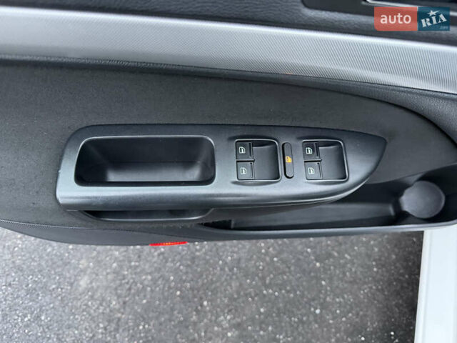 Белый Шкода Октавия, объемом двигателя 1.4 л и пробегом 179 тыс. км за 8555 $, фото 30 на Automoto.ua