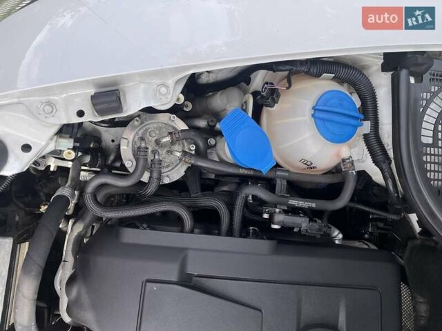 Білий Шкода Октавія, об'ємом двигуна 1.6 л та пробігом 223 тис. км за 7500 $, фото 14 на Automoto.ua