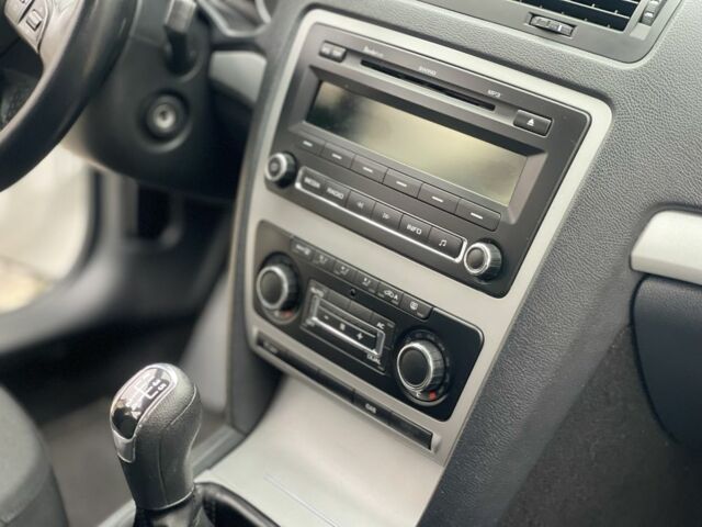 Белый Шкода Октавия, объемом двигателя 1.6 л и пробегом 270 тыс. км за 6950 $, фото 12 на Automoto.ua