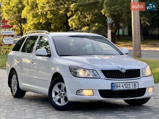 Белый Шкода Октавия, объемом двигателя 1.2 л и пробегом 167 тыс. км за 6999 $, фото 18 на Automoto.ua