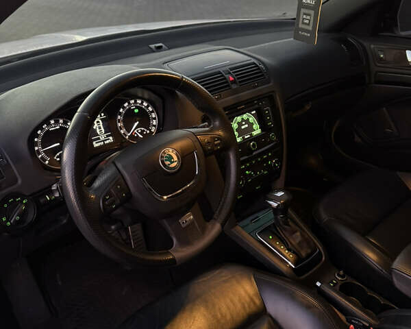 Белый Шкода Октавия, объемом двигателя 1.97 л и пробегом 298 тыс. км за 12300 $, фото 14 на Automoto.ua