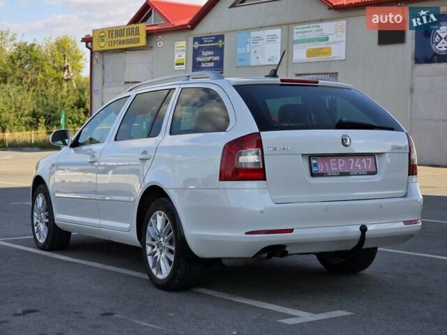 Белый Шкода Октавия, объемом двигателя 2 л и пробегом 239 тыс. км за 10499 $, фото 10 на Automoto.ua