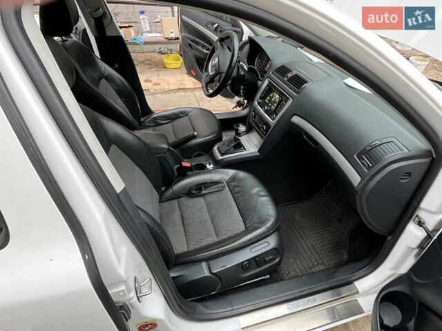 Білий Шкода Октавія, об'ємом двигуна 1.97 л та пробігом 316 тис. км за 8200 $, фото 15 на Automoto.ua