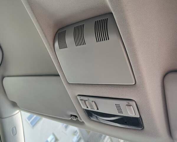 Білий Шкода Октавія, об'ємом двигуна 1.6 л та пробігом 223 тис. км за 7500 $, фото 47 на Automoto.ua