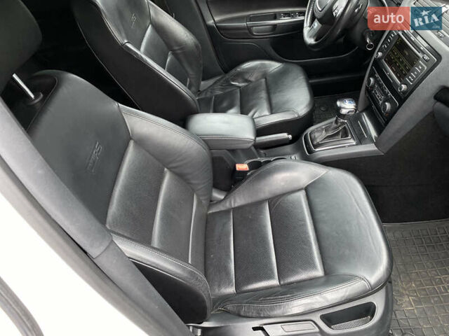 Белый Шкода Октавия, объемом двигателя 1.97 л и пробегом 369 тыс. км за 10999 $, фото 56 на Automoto.ua