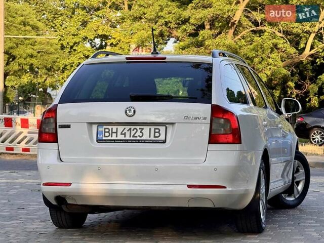 Белый Шкода Октавия, объемом двигателя 1.2 л и пробегом 167 тыс. км за 6999 $, фото 26 на Automoto.ua