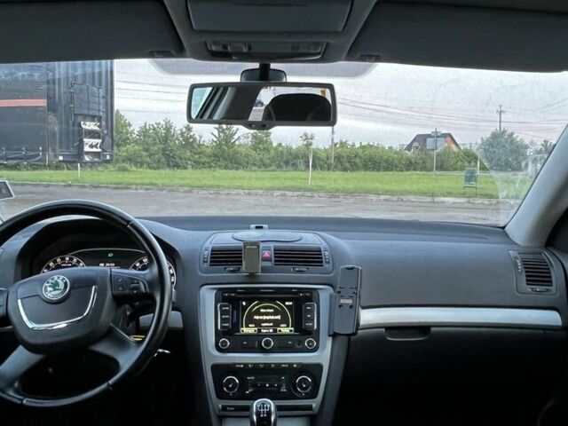 Белый Шкода Октавия, объемом двигателя 1.6 л и пробегом 286 тыс. км за 8100 $, фото 9 на Automoto.ua