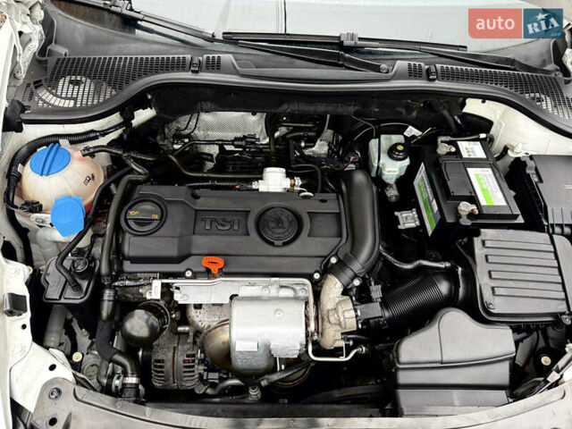 Белый Шкода Октавия, объемом двигателя 1.4 л и пробегом 231 тыс. км за 7000 $, фото 31 на Automoto.ua