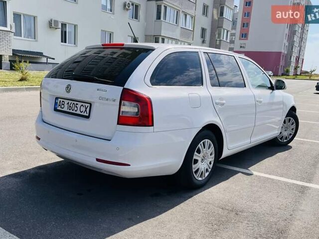 Білий Шкода Октавія, об'ємом двигуна 1.6 л та пробігом 223 тис. км за 7500 $, фото 20 на Automoto.ua