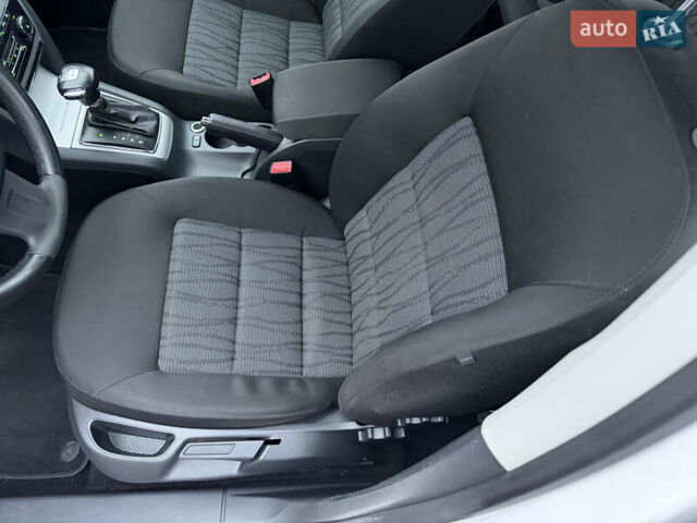 Белый Шкода Октавия, объемом двигателя 1.4 л и пробегом 179 тыс. км за 8555 $, фото 35 на Automoto.ua