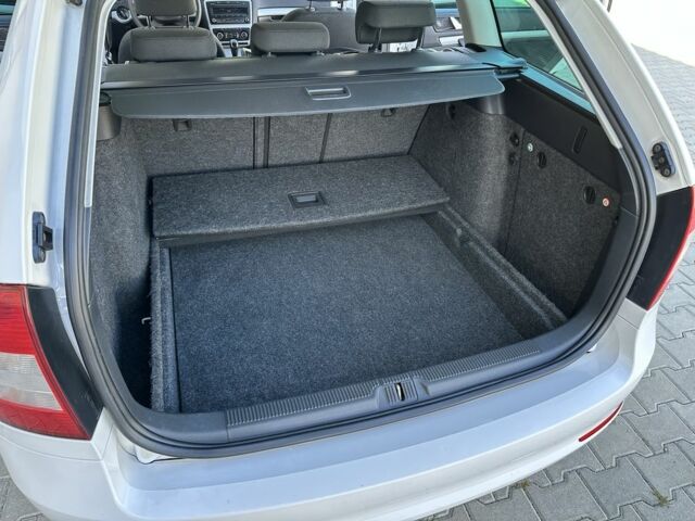 Белый Шкода Октавия, объемом двигателя 0 л и пробегом 184 тыс. км за 7200 $, фото 7 на Automoto.ua