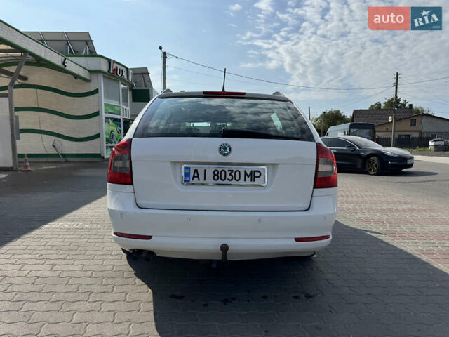 Білий Шкода Октавія, об'ємом двигуна 1.6 л та пробігом 272 тис. км за 7600 $, фото 28 на Automoto.ua