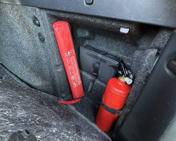 Белый Шкода Октавия, объемом двигателя 1.97 л и пробегом 256 тыс. км за 8550 $, фото 38 на Automoto.ua