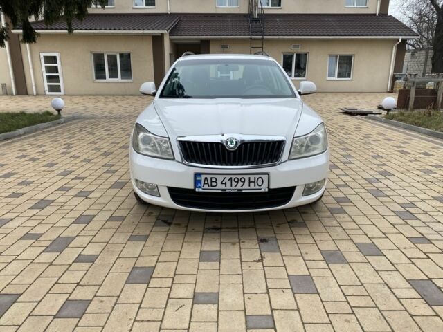 Белый Шкода Октавия, объемом двигателя 1.6 л и пробегом 211 тыс. км за 7900 $, фото 6 на Automoto.ua