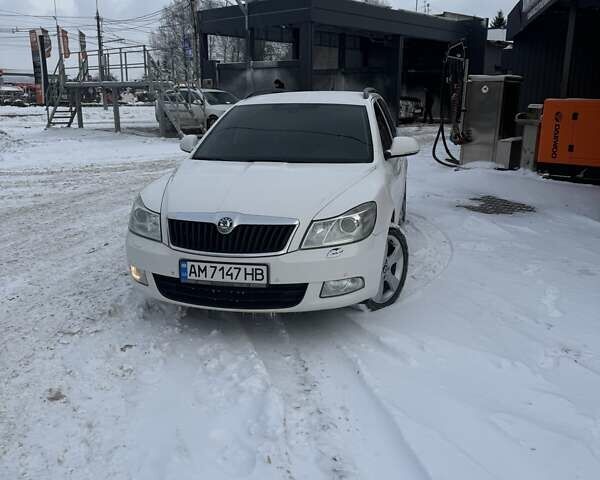 Білий Шкода Октавія, об'ємом двигуна 1.99 л та пробігом 351 тис. км за 9500 $, фото 8 на Automoto.ua