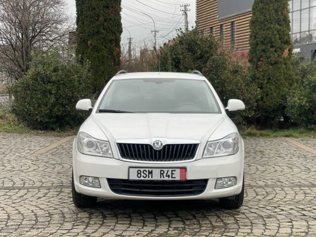 Белый Шкода Октавия, объемом двигателя 1.6 л и пробегом 270 тыс. км за 6950 $, фото 2 на Automoto.ua