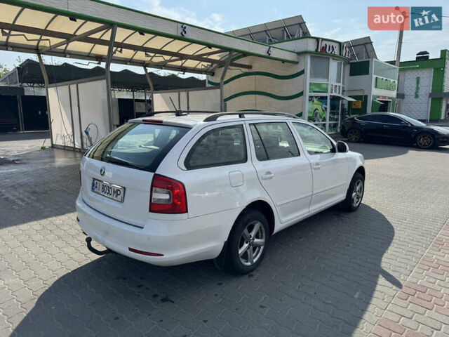 Білий Шкода Октавія, об'ємом двигуна 1.6 л та пробігом 272 тис. км за 7600 $, фото 30 на Automoto.ua
