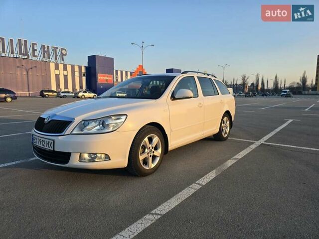 Білий Шкода Октавія, об'ємом двигуна 1.98 л та пробігом 312 тис. км за 8500 $, фото 4 на Automoto.ua
