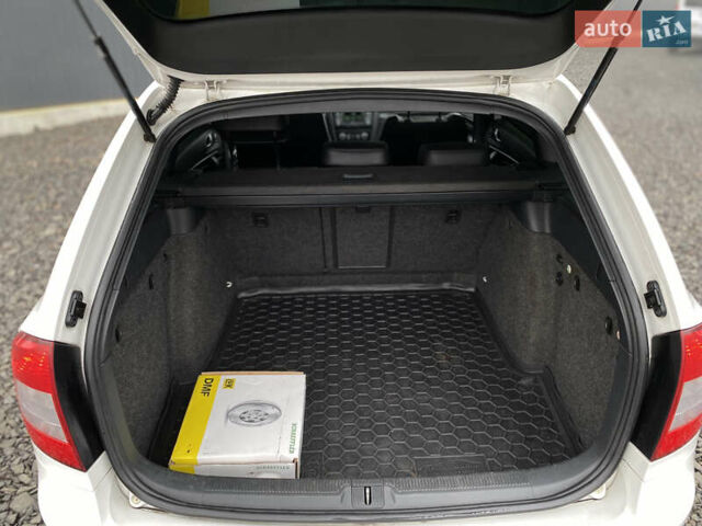 Білий Шкода Октавія, об'ємом двигуна 1.97 л та пробігом 369 тис. км за 10500 $, фото 68 на Automoto.ua
