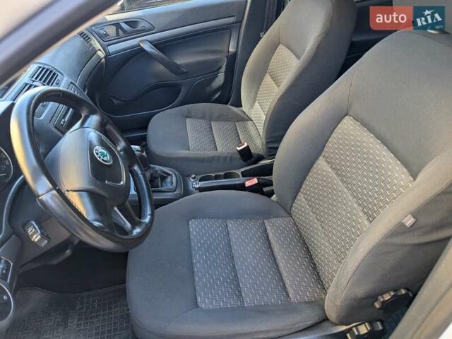 Белый Шкода Октавия, объемом двигателя 1.4 л и пробегом 224 тыс. км за 7300 $, фото 8 на Automoto.ua