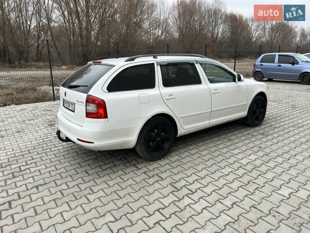 Белый Шкода Октавия, объемом двигателя 1.6 л и пробегом 332 тыс. км за 6999 $, фото 3 на Automoto.ua