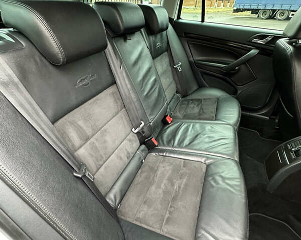 Белый Шкода Октавия, объемом двигателя 2 л и пробегом 217 тыс. км за 9999 $, фото 56 на Automoto.ua