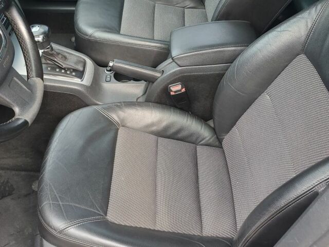 Білий Шкода Октавія, об'ємом двигуна 2 л та пробігом 270 тис. км за 10300 $, фото 13 на Automoto.ua