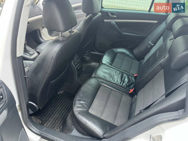 Білий Шкода Октавія, об'ємом двигуна 1.97 л та пробігом 316 тис. км за 8200 $, фото 20 на Automoto.ua