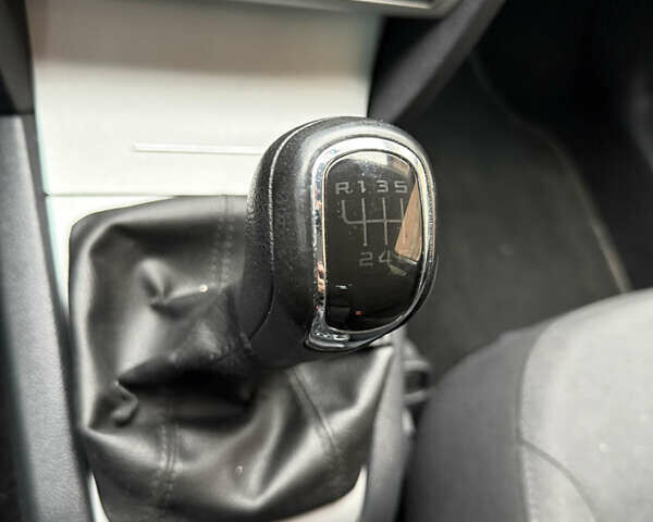 Белый Шкода Октавия, объемом двигателя 1.4 л и пробегом 231 тыс. км за 7000 $, фото 24 на Automoto.ua