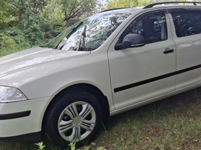 Белый Шкода Октавия, объемом двигателя 1.6 л и пробегом 240 тыс. км за 6850 $, фото 14 на Automoto.ua