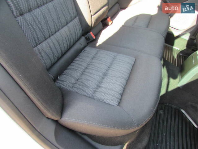 Білий Шкода Октавія, об'ємом двигуна 1.39 л та пробігом 204 тис. км за 8500 $, фото 15 на Automoto.ua