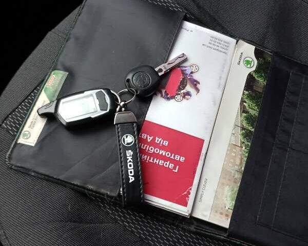 Белый Шкода Октавия, объемом двигателя 1.8 л и пробегом 254 тыс. км за 8200 $, фото 8 на Automoto.ua