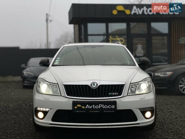 Белый Шкода Октавия, объемом двигателя 1.97 л и пробегом 369 тыс. км за 10999 $, фото 4 на Automoto.ua