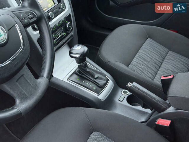 Белый Шкода Октавия, объемом двигателя 1.4 л и пробегом 179 тыс. км за 8555 $, фото 39 на Automoto.ua