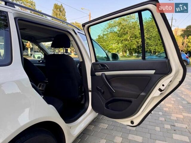 Белый Шкода Октавия, объемом двигателя 1.2 л и пробегом 167 тыс. км за 6999 $, фото 61 на Automoto.ua